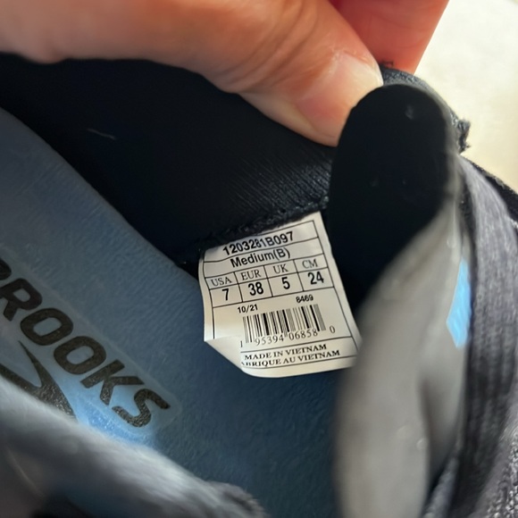 Brooks Hyperion Tempo Women Size 7 - Picture 5 of 9